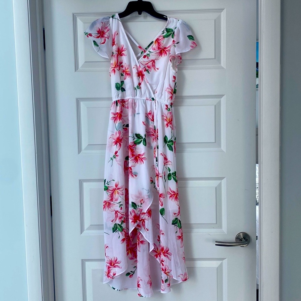 Francesca’s XS floral mini dress, great condition, WORN ONCE
